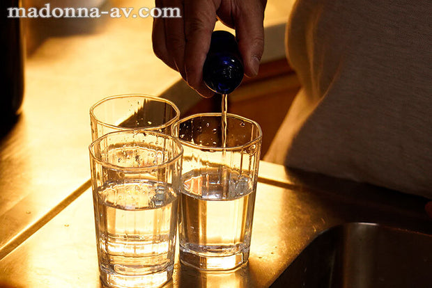 [JUQ-848] My Beautiful Busty Wife Climaxed Multiple Times From Ecstasy Creampie Sex With My Uncle. Aphrodisiac NTR. (DVD)