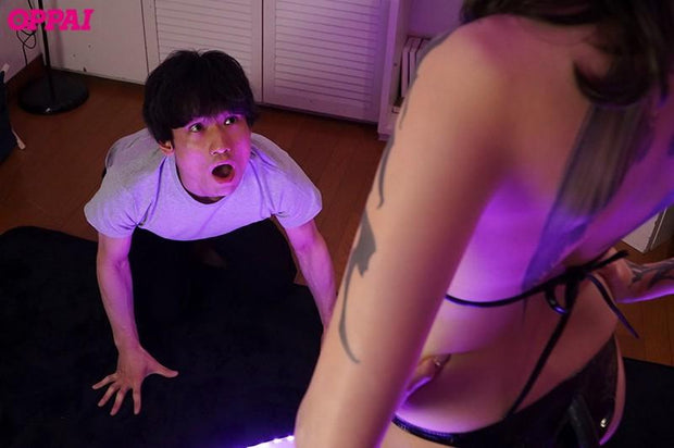 [PPPD-842] A Succubus Possessed My Big Tit Stepsister 