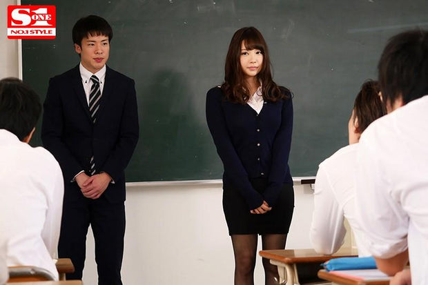 [SSNI-752] A J-cup Teacher Gangbanged While Acting as Swim 