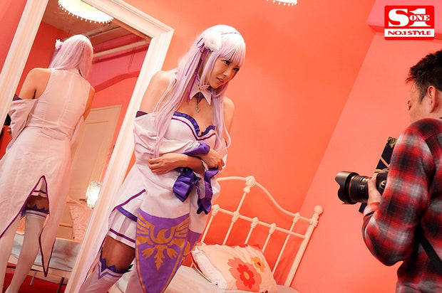 [SSNI-290] Cosplayer-Gang mit riesigen Brüsten wird von einer Gruppe klebriger, ekliger Nerds verprügelt (DVD)